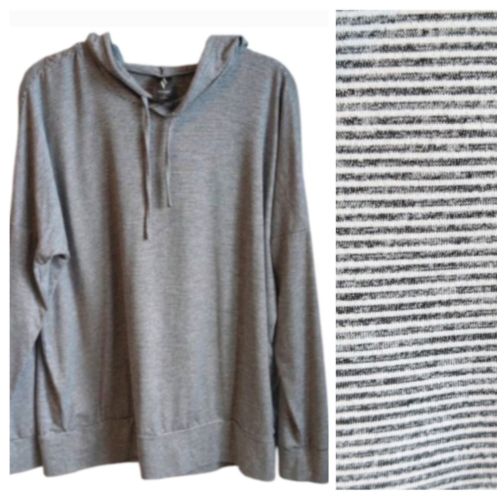 Sketchers Gray & White Striped Lightweight Hoodie Size Large